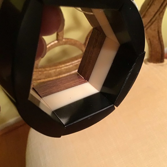 Stretch Bracelet (Chico’s) - Picture 3 of 4